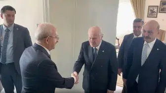 MHP Lideri Bahçeli ve CHP Genel Başkanı Kılıçdaroğlu TBMM'de Görüştü