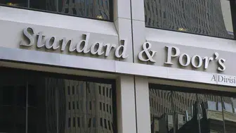 S&P, İngiltere'nin kredi notunu teyit etti