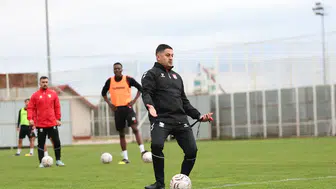 Sivasspor'un Yeni Teknik Direktörü Çağdaş Çavuş Oldu