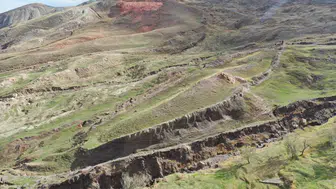Nuh'un Gemisi araştırmasında yeni iddia: 9 metre derinlikte ahşap parçaları bulundu