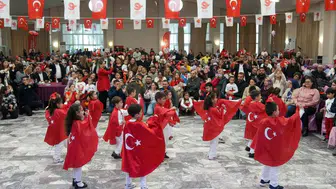 Efeler'de Cumhuriyet'in 103'üncü yıl dönümü coşkuyla kutlandı