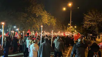 Çanakkale'de 29 Ekim Cumhuriyet Bayramı Fener Alayı Coşkusu