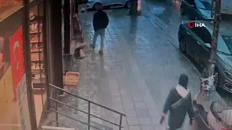 Avcılar'da uyurken tekmelediği sokak köpeği bacağını ısırdı