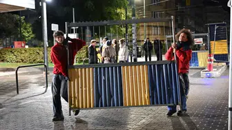 Brüksel'de öğrenciler üniversite kapılarını kapattı