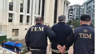 Balıkesir'de Sosyal Medya Paylaşımı Yapan Öğretmen Tutuklandı