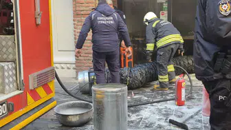 Eskişehir'de Çiğ Börekçide Yangın Panik Yarattı