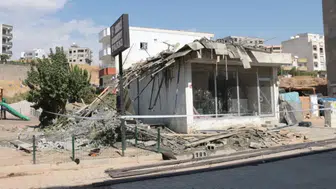 Cizre'de inşaat göçüğü : 5 işçi beton ve demir yığınlarının altında kaldı