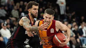 Beşiktaş Derbide Galatasaray MCT Technic'i Mağlup Etti