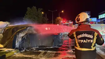 Aydın’da tırla çarpışan elektrikli otomobil alev aldı: 1 yaralı