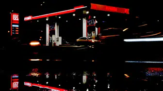 ABD'den Rus Şirketi Lukoil'e Yönelik Yaptırımlarda Yeni Süre Uzatımı