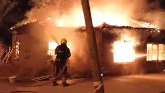 Balıkesir Burhaniye'deki Zeytinyağı İşletmesinde Yangın Çıktı