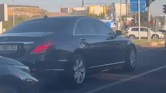 Bakan Mustafa Çiftçi Şanlıurfa'da Kırmızı Işıkta Bekledi