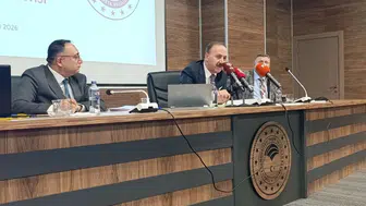 Isparta Valisi Abdullah Erin'den Kamu Yöneticilerine Hizmet Talimatı