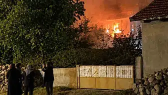 Afyonkarahisar Şuhut'ta Bir İkamette Çıkan Yangın Paniğe Neden Oldu