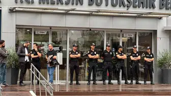 Mersin'de 3 belediyeye operasyon