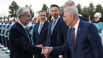 Bakan Bolat'tan Kazakistan Açıklaması: Hedef 15 Milyar Dolar