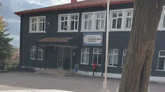 İncesu'da 12 Öğrenci Gıda Zehirlenmesi Şüphesiyle Hastaneye Kaldırıldı