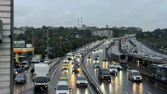 İstanbul'da Akşam Saatlerinde Trafik Yoğunluğu Yüzde 89'a Ulaştı