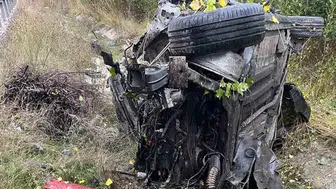 Van Gevaş'ta Şarampole Devrilen Otomobilde Bir Kişi Öldü