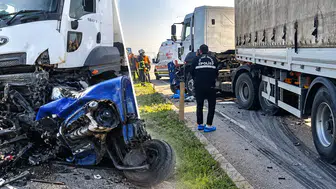 Yurdun Dört Bir Yanında Feci Trafik Kazaları: 4 Ölü, 20 Yaralı