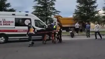 Niğde'de iki motosiklet kafa kafaya çarpıştı: 2 yaralı