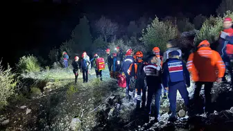 Isparta Yazılı Kanyon'da Mahsur Kalan İHH Ekibi İçin Kurtarma Operasyonu Başlatıldı