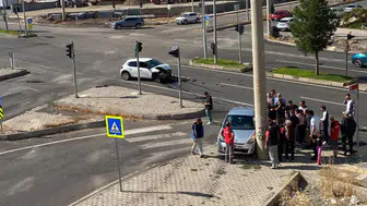 Diyarbakır'da korkunç kaza : İki araç çarpıştı