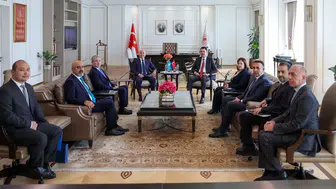 Bakan Kurum, Kazakistanlı Bakan Kuantyrov ile Görüştü