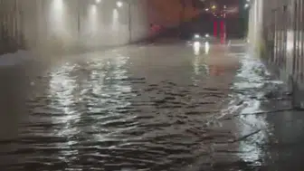 Hatay'da sağanak yolları göle çevirdi!