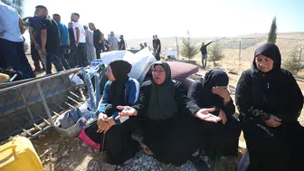El Halil'de İsrail kuşatması: Binlerce kişi yerinden edildi