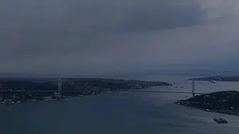 İstanbul'da Sağanak Yağış Öncesi Boğaz'da Çarpıcı Görüntüler