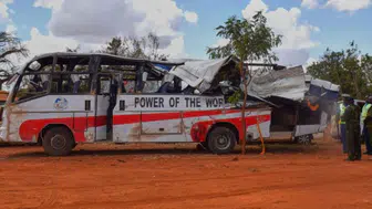 Kenya'da otobüs ile kamyon çarpıştı: 22 kişi hayatını kaybetti