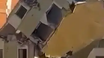 Bayrampaşa'da Kentsel Dönüşüm Yıkımı Sırasında Bina Askıda Kaldı