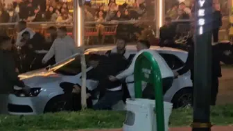 Karabük'te Sokak Ortasında Şiddetli Kavga Kamerada