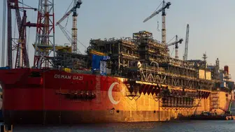 Osman Gazi Yüzer Doğal Gaz Tesisi Karadeniz'de Görevine Başlıyor
