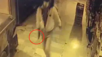 Küçükçekmece'de Maskeli Silahlı Saldırı Dehşeti