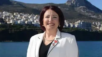 Karaburun Belediye Başkanı İlkay Girgin Erdoğan, YENİ Parti'den istifa etti