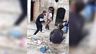 Şanlıurfa'da metruk evde dehşet: 4 kişiyi sopayla darbetti