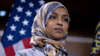 Ilhan Omar'ın Evine Düzenlenen Federal Baskına Tepkiler Sürüyor