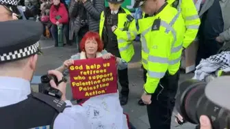 Londra'da Filistin Destek Eylemine Gözaltı
