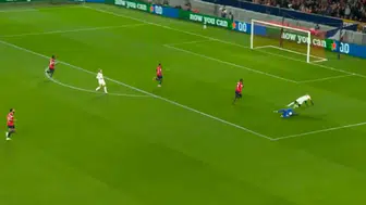 Galatasaray-Lille Maçındaki Penaltı Kararı Tartışma Yarattı