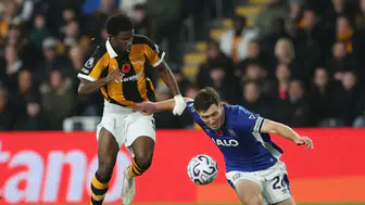 Hull City ile Ipswich Town gol düellosunda puanları paylaştı