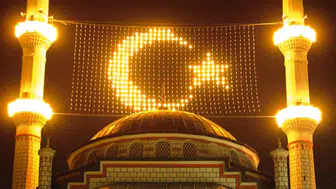 Kadir Gecesi 2026'da Ne Zaman Olacak? Müslümanlar İçin Önemli Bir Tarih