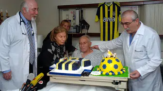 Lefter Küçükandonyadis'in Aile Hayatı ve Eşi Stavrini Kimdir?