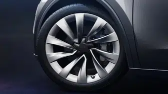 Tesla Model Y'nin Yeni Dört Tekerlekten Çekişli Versiyonu Neler Sunuyor?