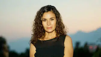 Hatice Aslan kimdir ve kaç yaşındadır? Ünlü oyuncunun aşk hayatı merak ediliyor