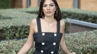 Demet Özdemir'in Boyu ve Kilosu Nedir? Fiziksel Özellikleri Hakkında Bilgiler