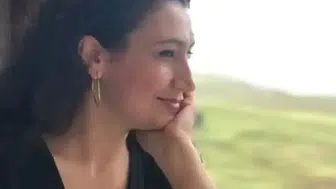 Berna Aruz Kimdir? Hayatı, Kariyeri ve Öne Çıkan Projeleri Nelerdir?