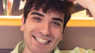 Turgut Ekim kimdir? Enes Batur ile akrabalık bağı var mı?