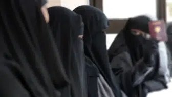 İspanya'da Burka ve Peçe Yasağı Yasağı!